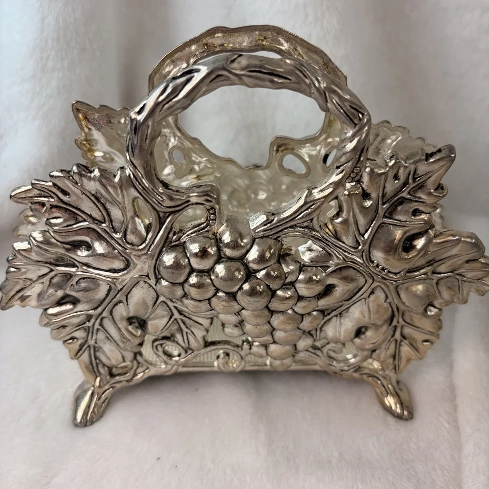 Vtg 90s Studio Silversmiths Antique Finish Grape Napkin Holder Original Box Pair